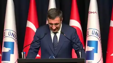Üniversite Rektörü, Akademik Yıl Açılışında Konuştu