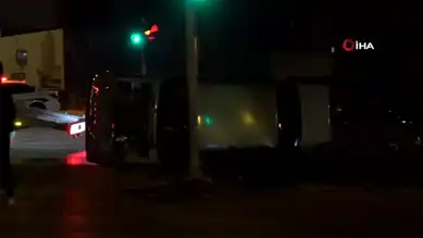 Denizli'de Korkunç Kaza: Takla Atan Araçtan Sürücüler Yaralanmadan Kurtuldu!