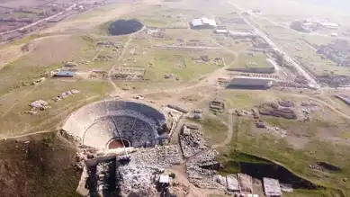 Laodikya'da 2200 Yıllık Tiyatro Yeniden Canlanıyor