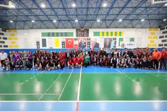 Okul Sporları Hentbol Şampiyonası Sonuçlandı