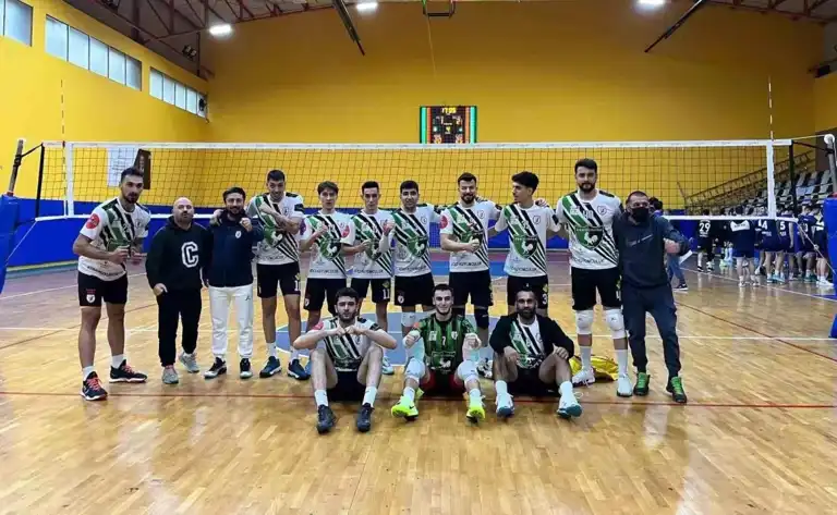 Deplasmanda Büyük Zafer: Voleybol Takımı Rakibini 3-1 Yendi!