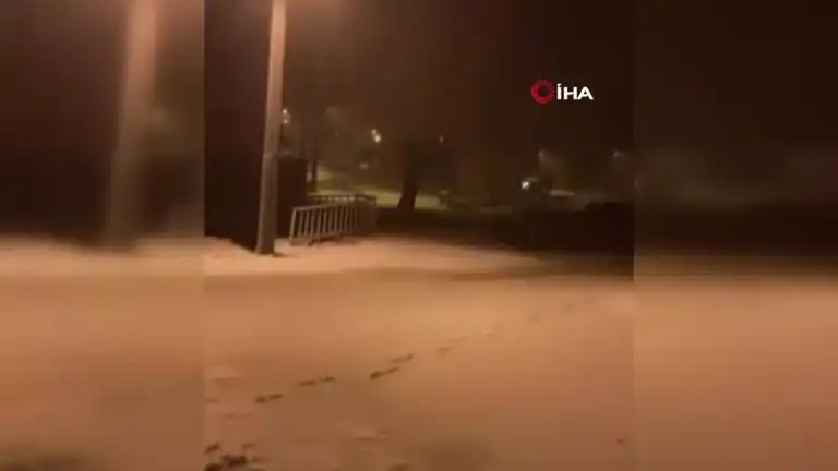 İlk Kar Yağışı Ege Bölgesini Vurdu!