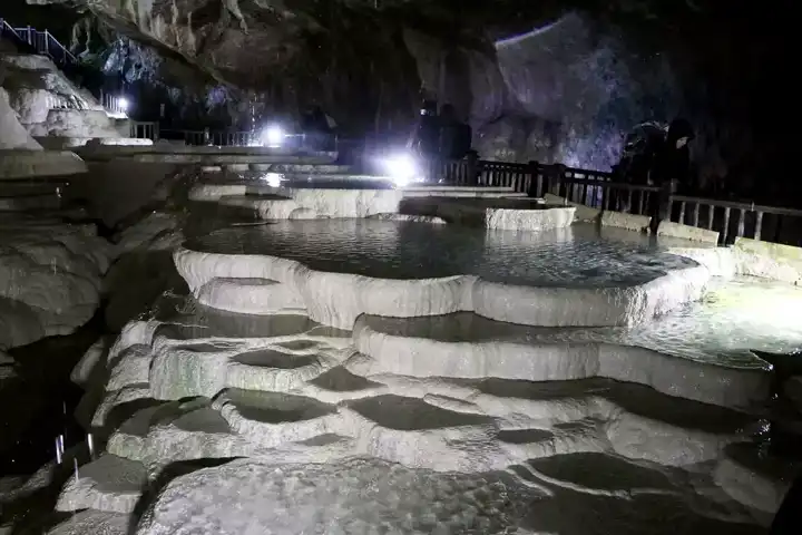 Honaz'daki Kaklık Mağarası: Yer Altı Pamukkale Mucizesi