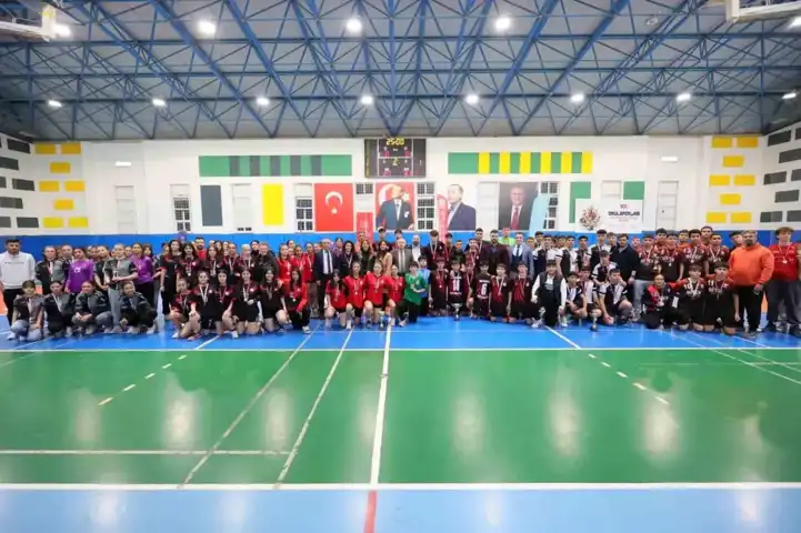 Okul Sporları Hentbol Şampiyonası Sonuçlandı