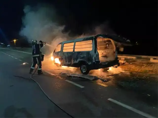 Seyir Halindeki Araçta Yangın!